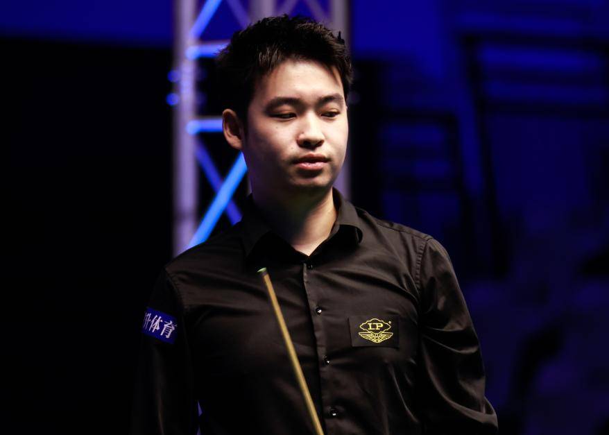 而通过参与 而通过参与